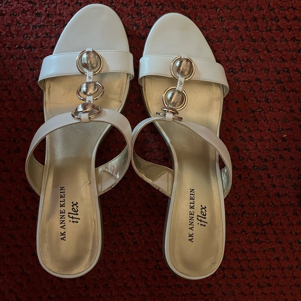 Anne Klein iflex White Patent Leather Heels
